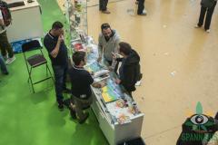 stand_mar19_554_20190328_1240838381