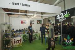 stand_mar19_609_20190328_1267854847