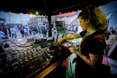 06SharinSkank010
